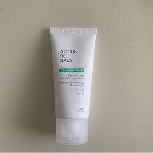 Yi-Zhibaume Soothing Cream-Balm Action De Gala